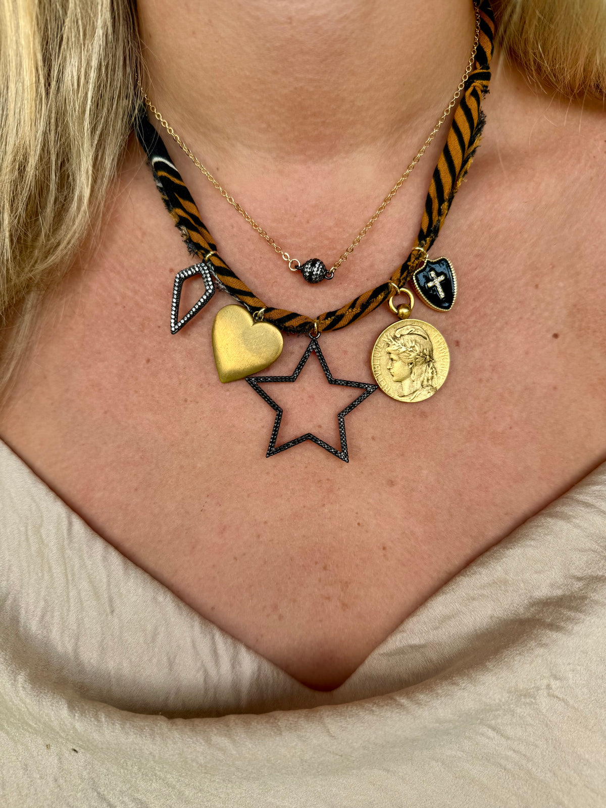 VANDERBILT Bandana Necklace
